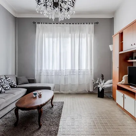 - Roomy Near The Beach! * فياريجيو