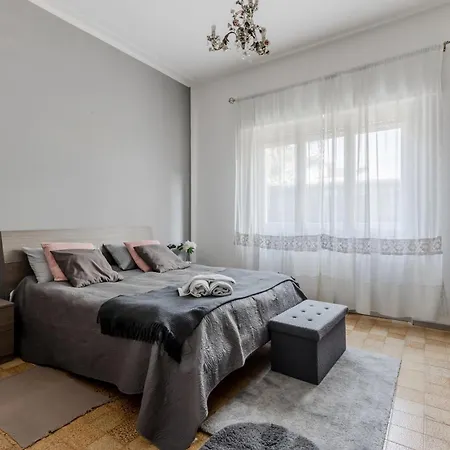 דירה Guesthost - - Roomy Near The Beach! וירג'יו